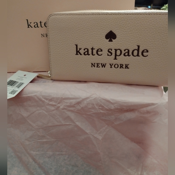 NWT KATE SPADE WALLET - Picture 3 of 17